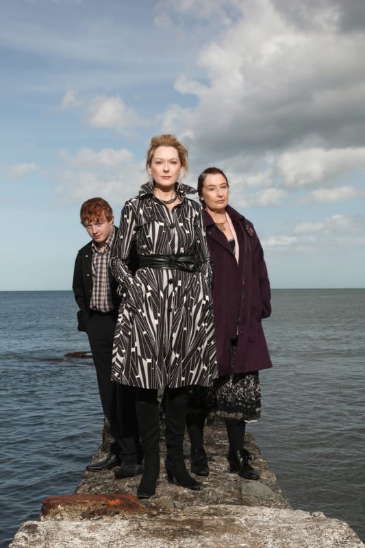 Conor Macneill Cathy Belton Eleanor Methven In Fishambles Production Of The World Premiere Of Strandline By Abbie Spallen Project Arts Centre 2 Orig