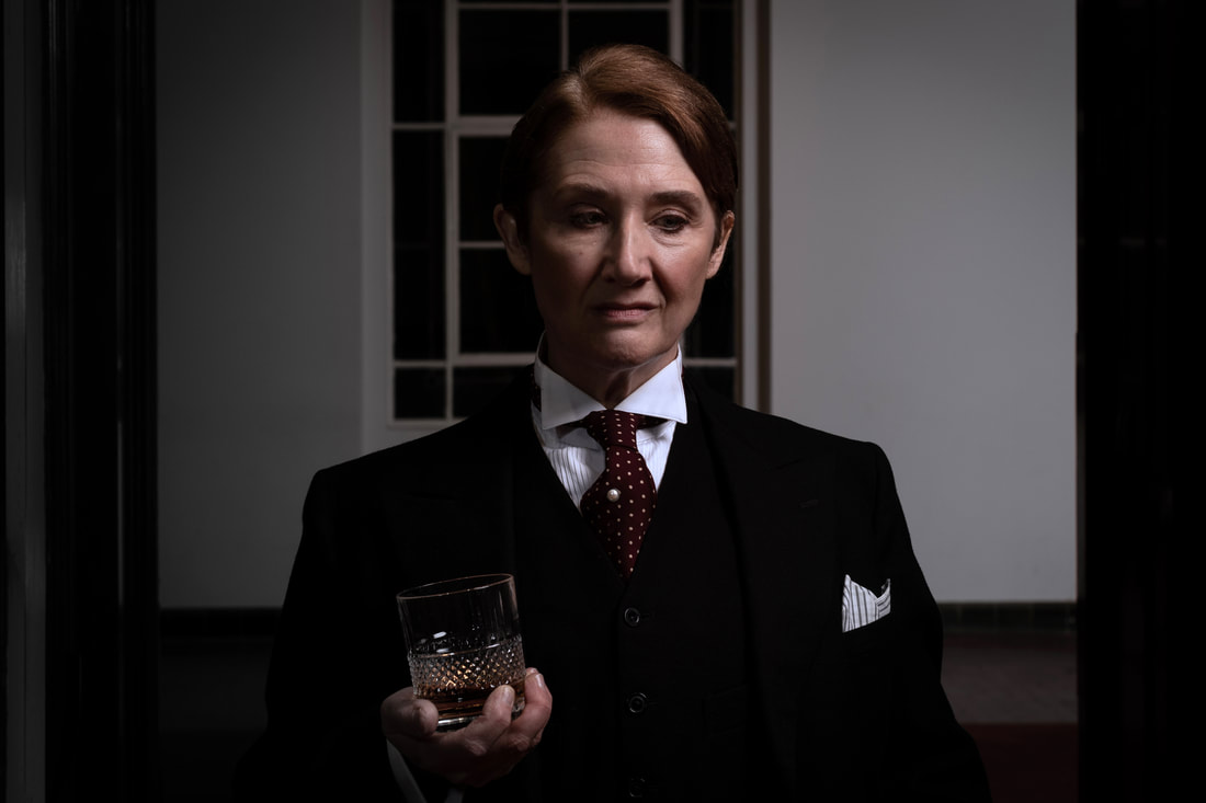 Ali White as Earl of Birkenhead. Photo Credit: Leo Byrne